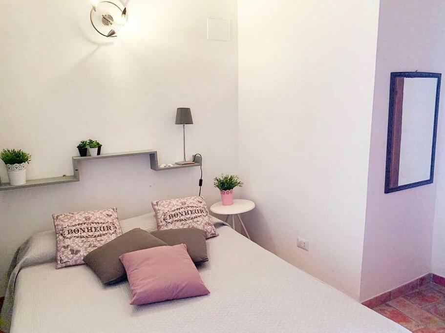Appartement Casa Al Teatro à Terracine Extérieur photo